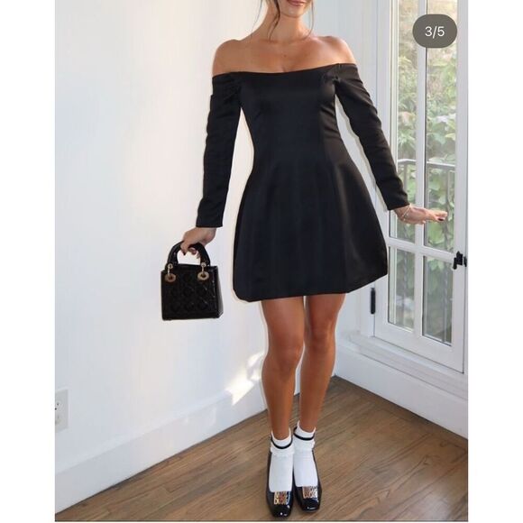 Elliatt Vida Off The Shoulder Day Mini Dress Back Cocktail Party Dress size S - Picture 1 of 6